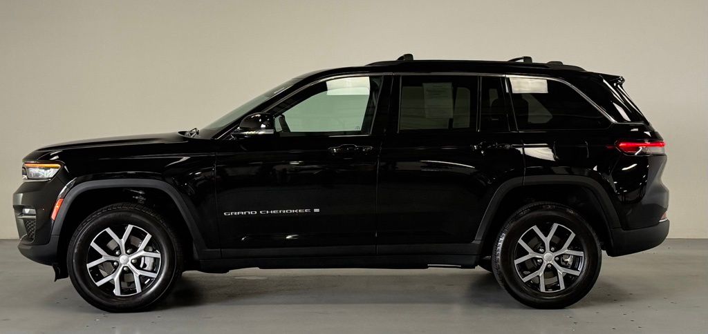 jeep grand cherokee 2024 1C4RJHBG2RC256343 image jeep grand cherokee 2024 1C4RJHBG2RC256343 image